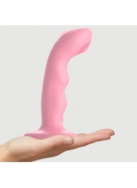 Розовая насадка-стимулятор Strap-On-Me Tapping Dildo Wave - Strap-on-me - купить с доставкой в Калуге