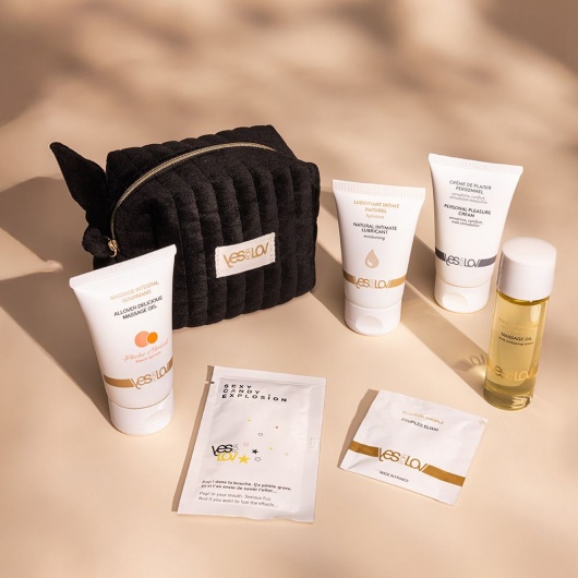 Набор YESforLOV La Trousse Enchantée в черной косметичке - YESforLOV - купить с доставкой в Калуге